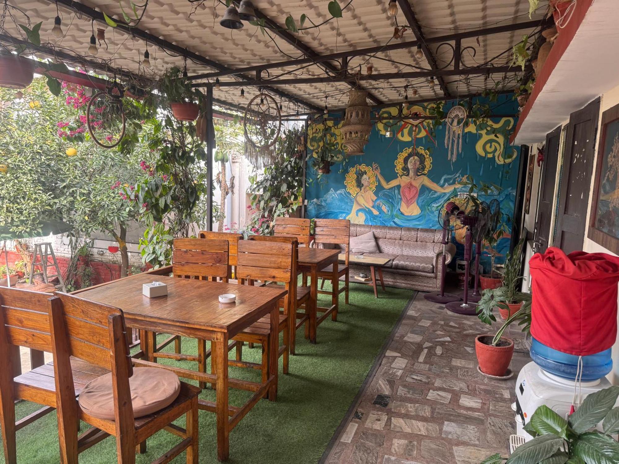 Birds Nest Hostel Catmandu Exterior foto