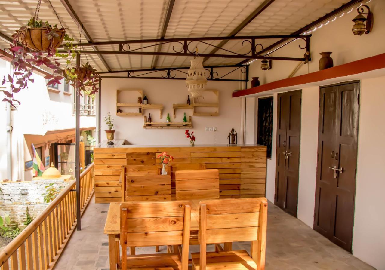 Birds Nest Hostel Catmandu Exterior foto